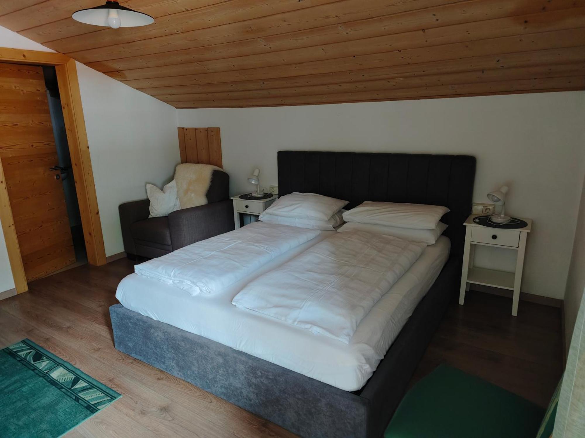 Garni Hattlerhof B&B Brunico Exterior foto